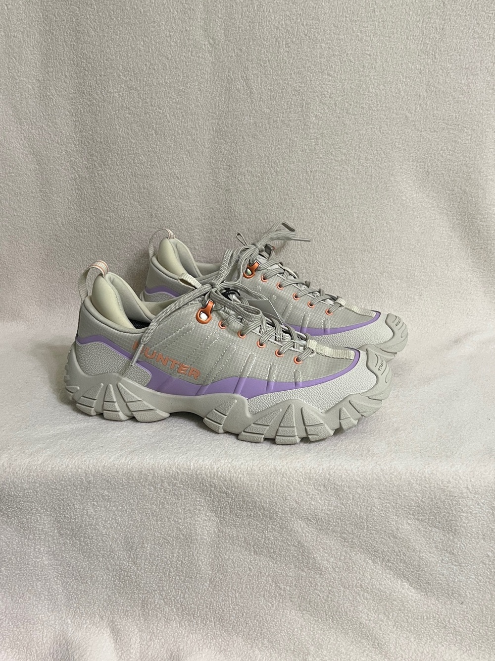 Hunter Sara Waterproof Sneakers Women’s 8.5 Light Natural Chunky Sole